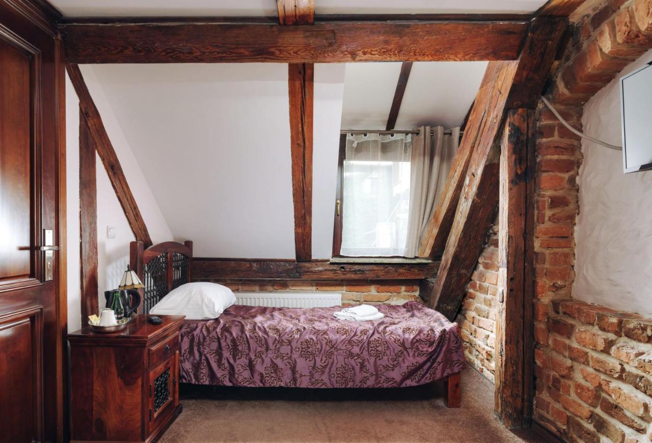 Hotel Legenda Torun Bagian luar foto