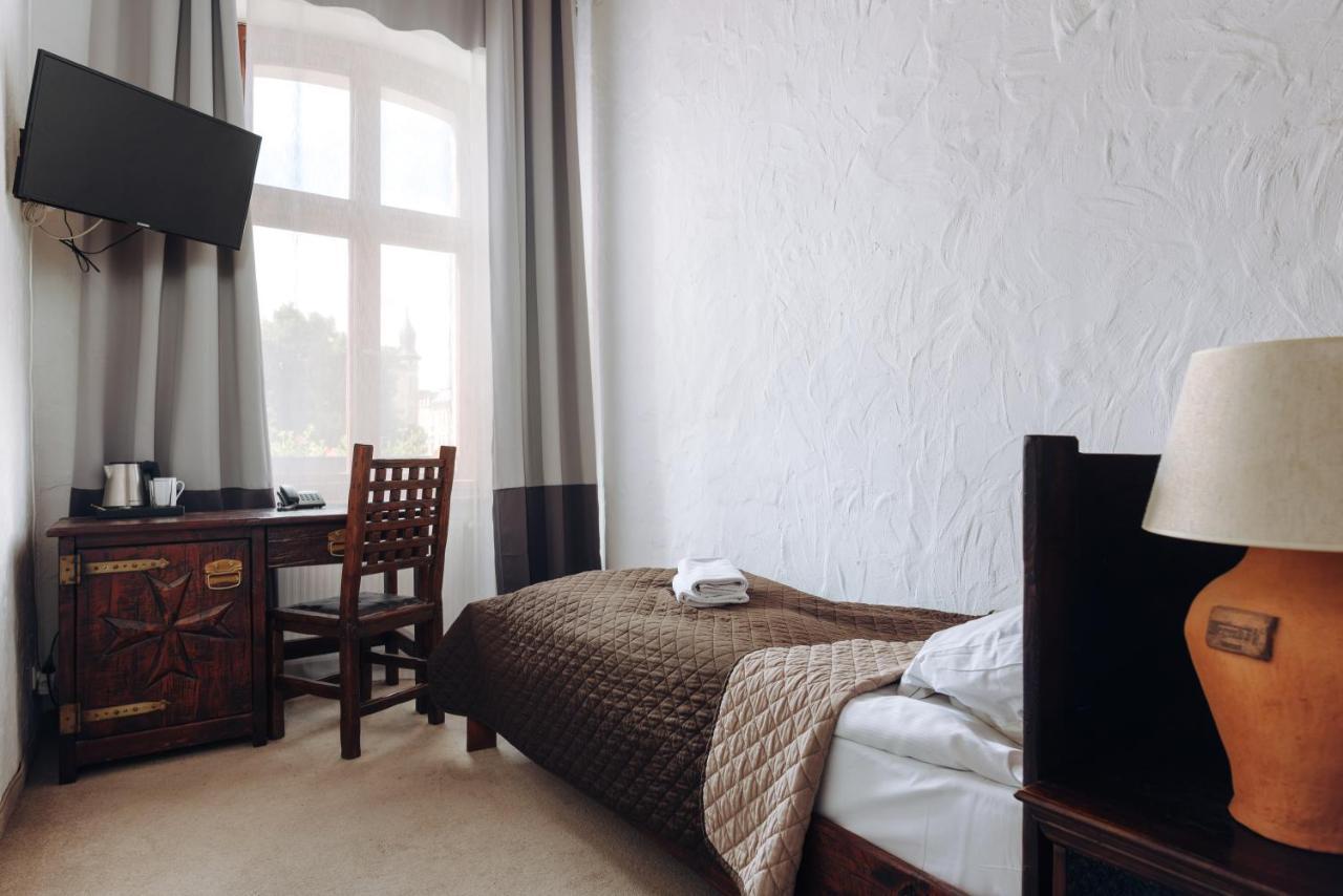 Hotel Legenda Torun Bagian luar foto