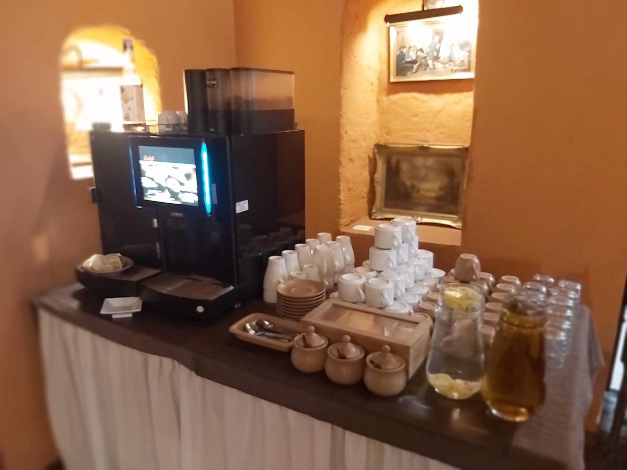 Hotel Legenda Torun Bagian luar foto